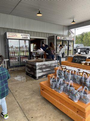 Smith's Orchard Cider Mill