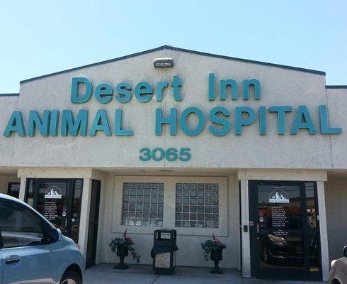 Welcome to VCA Desert Inn Animal Hospital!