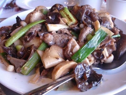 Beef with Mixed Mushrooms