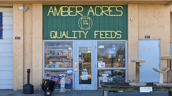 Amber Acres Feed