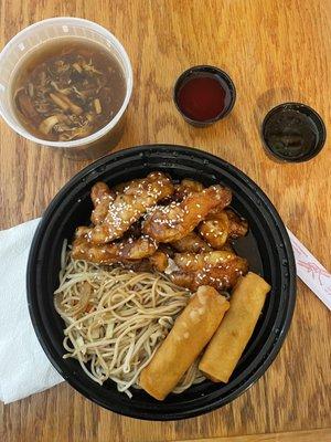 Lunch House Special Chow Mein/Sesame Chicken