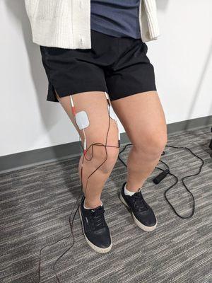 Quadriceps muscle stimulation