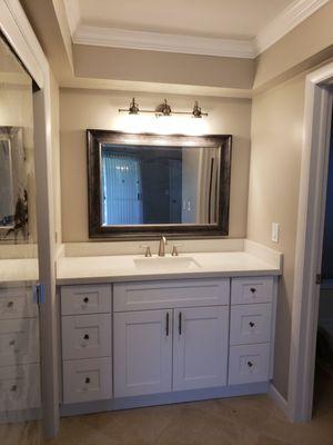 Shaker white vanity with sparkle quartz top.