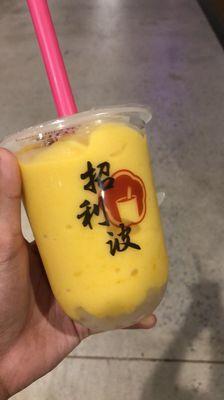 mango smoothie with lychee jelly :)