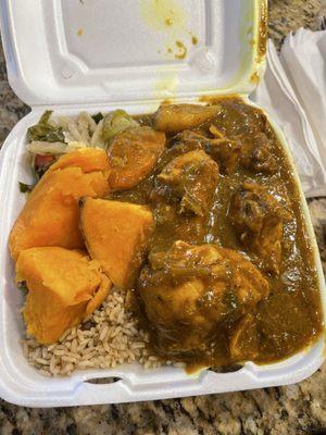 Curry chicken with sweet potatoes and cabbage