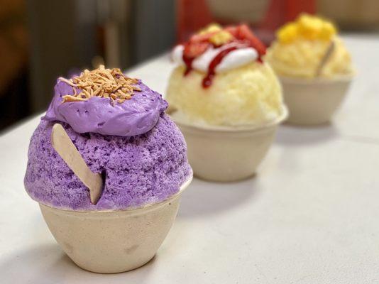 Ube, Lava flow, da mango one.  Beautiful and tasty.