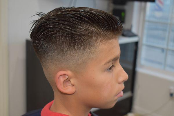 Cut Done by Alex (Skin Mid Fade )