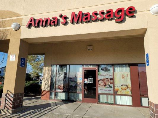 Front of Anna's Massage