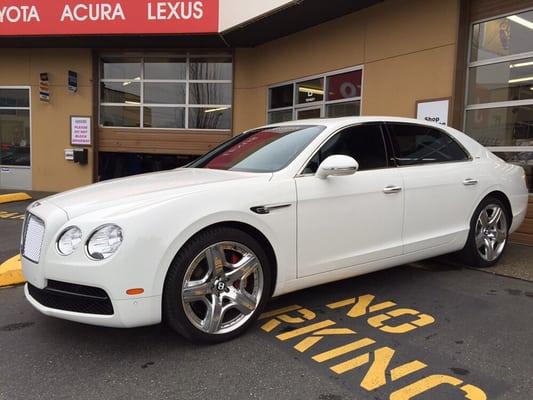 16' Bentley Flying Spur-Wincos 30%