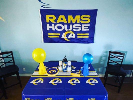 LA Rams table Decorations