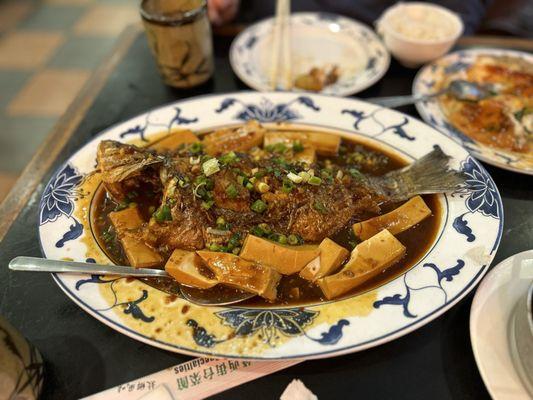 Live fish dish was overcooked toughen up the fish meat but the tofu was wonderful