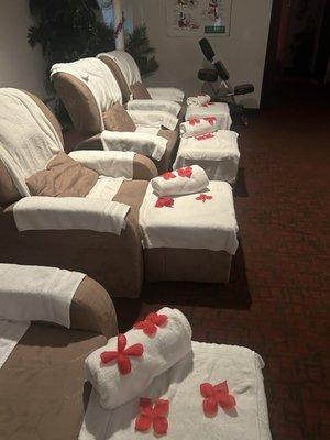 Happy Feet Massage and Spa