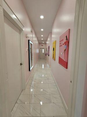 Sugaring NYC Gulfport hallway to the treatment rooms