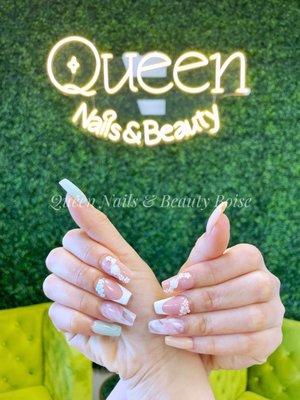 Queen Nails & Beauty