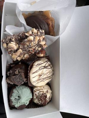 Czech toffee, turtle, cheesecake, root beer, tiramisu and mint chocolates!