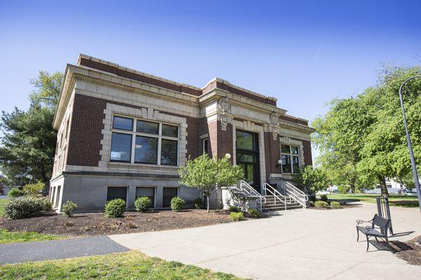 Evansville Vanderburgh Public Library