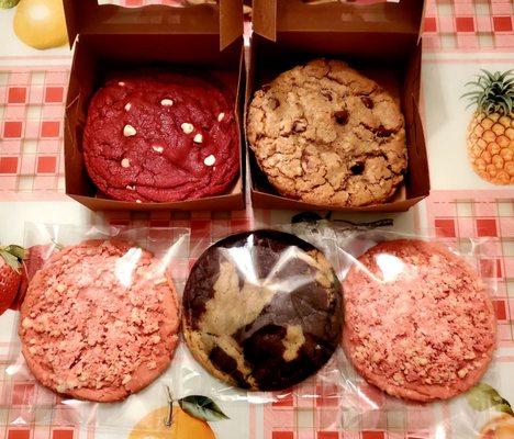 $15 for 1/2 Dozen: Red Velvet, Chocolate Chips & Walnut, 2 Strawberry Shortcakes & 2 Brookies (ate one on the freeway heading home, lol!).