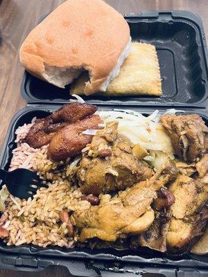 I took a bite of the cocoa bread, lol. But here you have a small curry chicken platter, beef patty and cocoa bread.