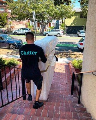 Clutter's professional moving experts