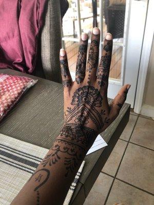 Black henna that I did not ask for