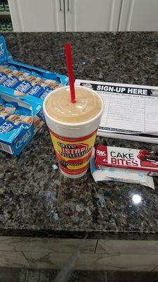 Banana, chocolate and peanut butter smoothie, protein cherry cake bites and a protein chocolate brownie.