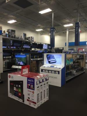 Best Buy of Framingham -- Shoppers World : 1 Worcester Road / Route 9, Framingham                   Interior