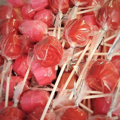 Chocolate covered marshmallow roses