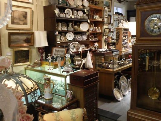 Nussbaum Antiques & Fine Art