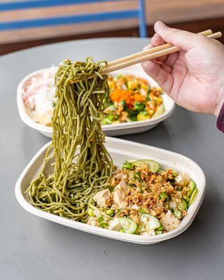 Kale Noodles and Tofu Poek Bowl