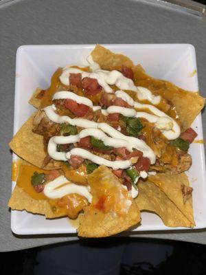 Ballpark Chicken Nachos