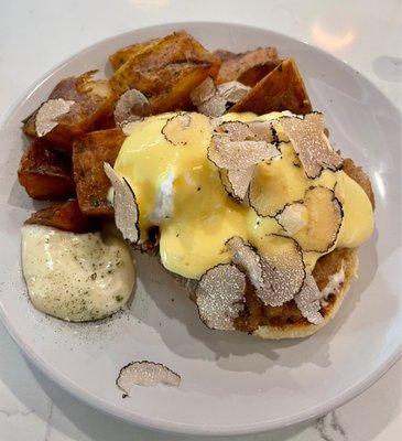 Eggs Benny with truffle