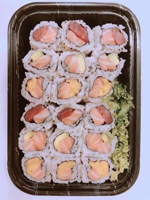 Tuna and salmon, salmon and avocado, and salmon and mango