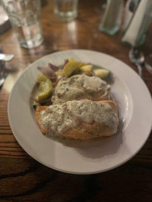 Horseradish crusted salmon with whipped potatoes & veggies