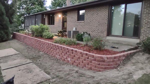 New retaining wall by Ken's 4 Seasons