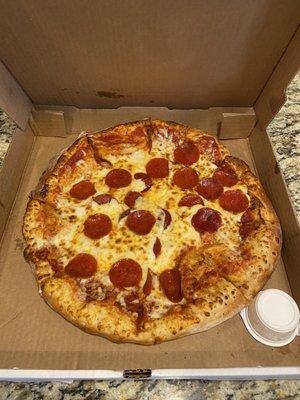 Large pepperoni pizza