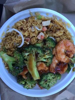 Shrimp and broccoli lunch special