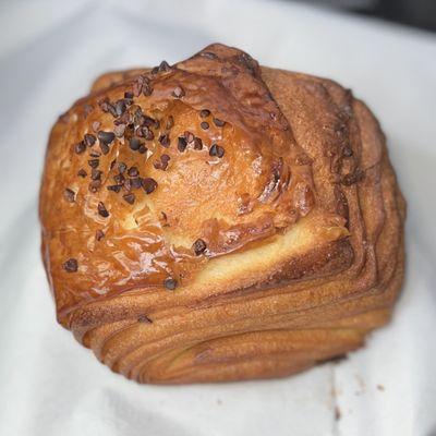 Coffee Croissant (dark, pudding-like coffee cream inside)