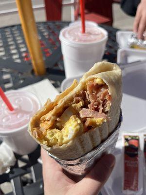 Big Al's Breakfast Burrito & 24oz smoothie