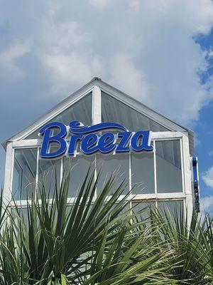 Breeza Exterior Photo 3