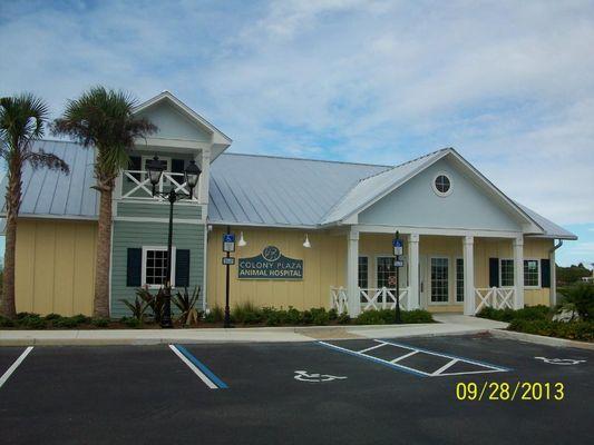 Parking lot view and entrance.