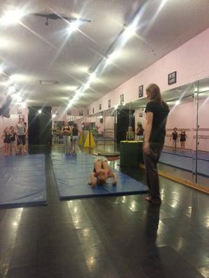 BECCA TEACHING GYMNASTICS