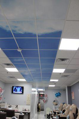 One of the things that make us the most unique salon in our area is our sky ceiling, reminiscent of heaven! We invite you to come see it!!!