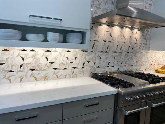 Backsplash and quartz countertop from Earth Stone