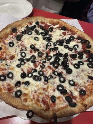 Olive Medium Pizza build your own