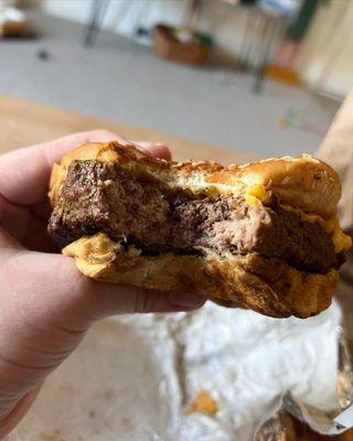 Olde Fashioned burger, plain