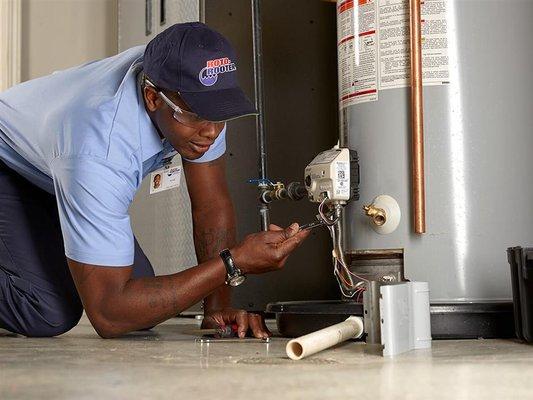 Our local plumbing experts are available for 24-hour emergency water heater repair, maintenance or replacement at your home or business.