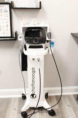 This is our shockwave unit that Dr. Bobby uses for many sports injuries like plantar fasicitis, runner's knee, rotator cuff strains and more