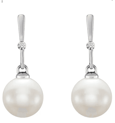 14K white gold pearl and diamond earrings.