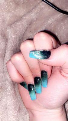 nails