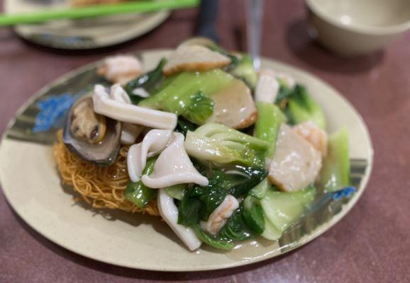 Seafood chow mein ($11.99)